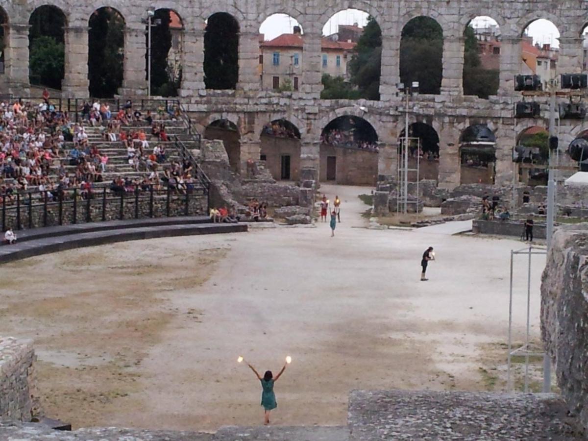 Colosseum Garden Studio Apartments Pula Zewnętrze zdjęcie
